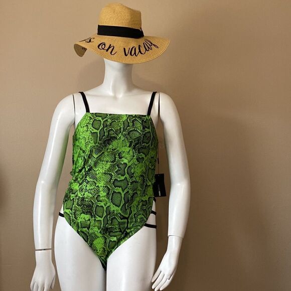 NWT Fashion Nova One Piece Swimsuit - Lime Green - Size 2X - Picture 6 of 16